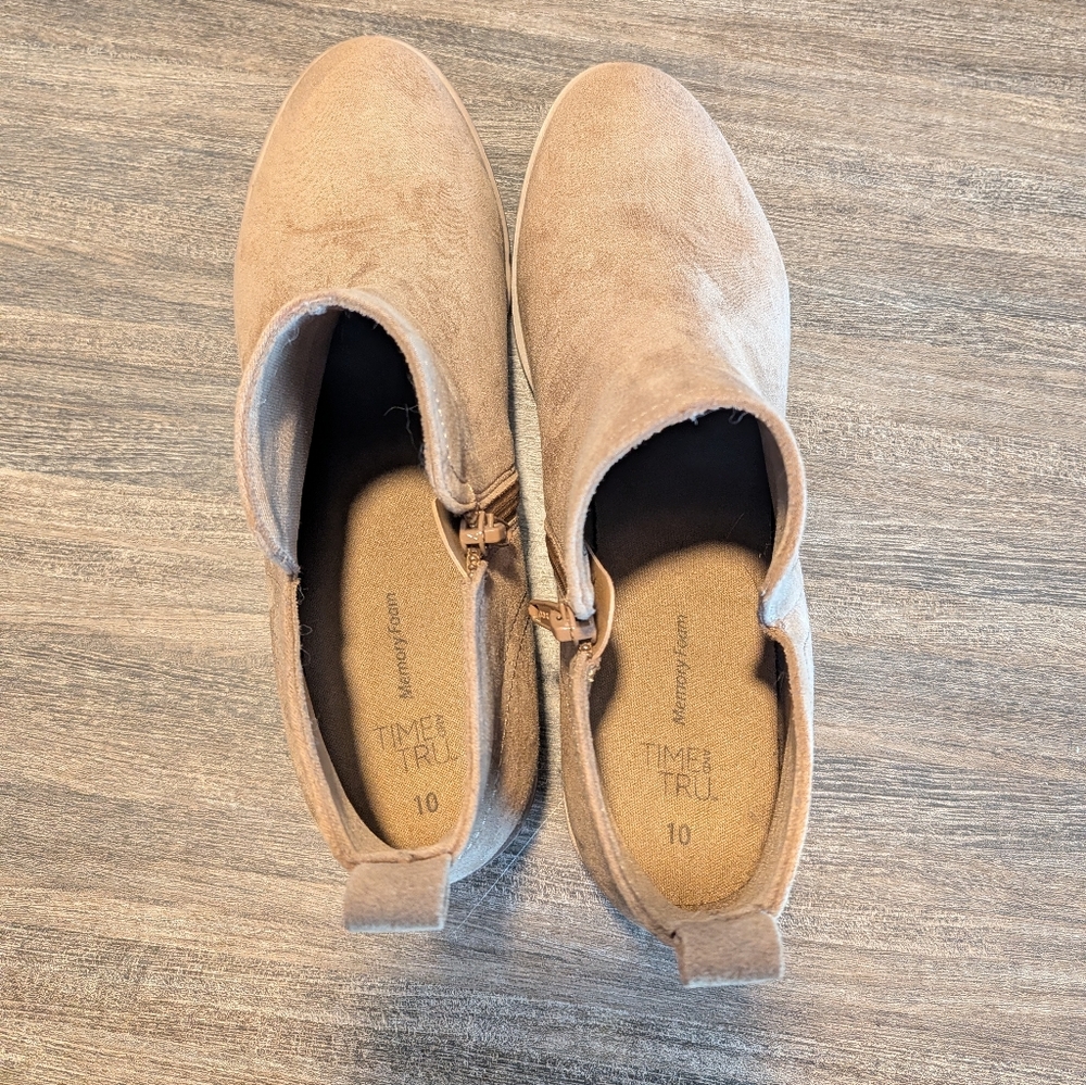 Time and Tru Women's Tan Suede Booties - Picture 3 of 4